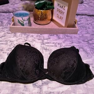 Black Victoria Secret bra